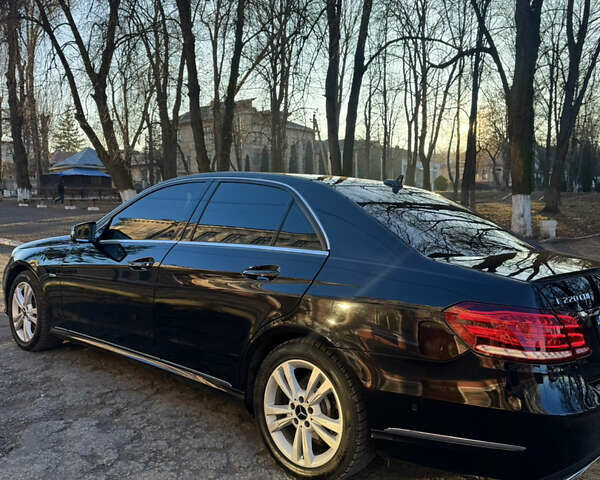 Черный Мерседес Е-Класс, объемом двигателя 2.14 л и пробегом 267 тыс. км за 17000 $, фото 17 на Automoto.ua