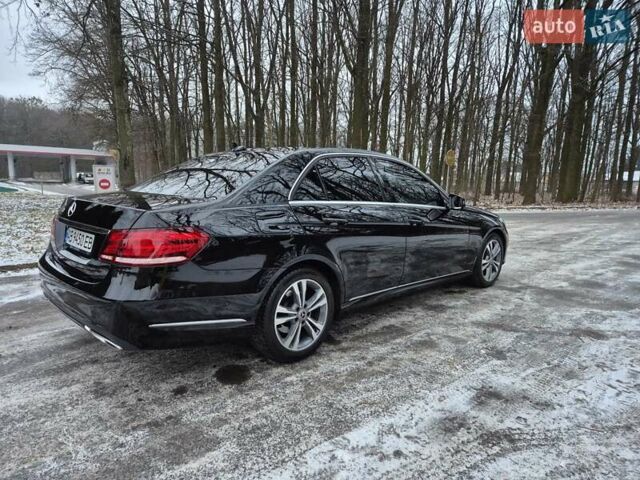 Черный Мерседес Е-Класс, объемом двигателя 2.2 л и пробегом 262 тыс. км за 17300 $, фото 7 на Automoto.ua