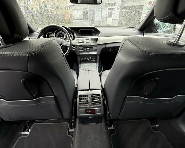 Чорний Мерседес Е-Клас, об'ємом двигуна 1.99 л та пробігом 211 тис. км за 19500 $, фото 18 на Automoto.ua