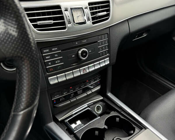 Чорний Мерседес Е-Клас, об'ємом двигуна 1.99 л та пробігом 211 тис. км за 19500 $, фото 11 на Automoto.ua