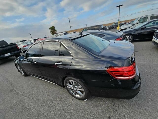 Черный Мерседес Е-Класс, объемом двигателя 2.1 л и пробегом 82 тыс. км за 4300 $, фото 3 на Automoto.ua