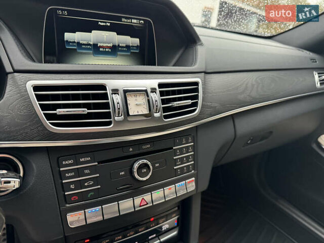 Черный Мерседес Е-Класс, объемом двигателя 2.14 л и пробегом 140 тыс. км за 11000 $, фото 12 на Automoto.ua