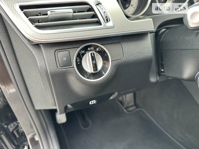 Чорний Мерседес Е-Клас, об'ємом двигуна 2.2 л та пробігом 356 тис. км за 17500 $, фото 34 на Automoto.ua