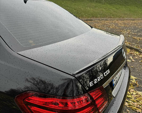 Черный Мерседес Е-Класс, объемом двигателя 2.14 л и пробегом 267 тыс. км за 18500 $, фото 10 на Automoto.ua