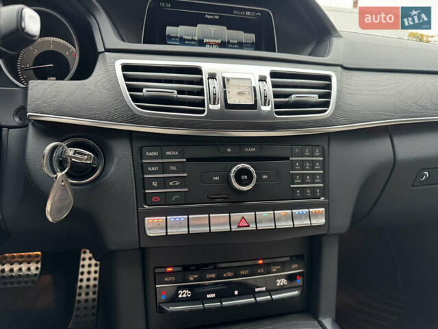 Черный Мерседес Е-Класс, объемом двигателя 2.14 л и пробегом 140 тыс. км за 11000 $, фото 10 на Automoto.ua