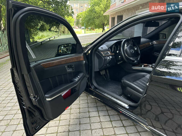 Черный Мерседес Е-Класс, объемом двигателя 2.1 л и пробегом 277 тыс. км за 19000 $, фото 15 на Automoto.ua