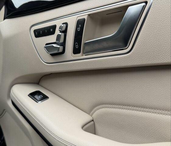 Чорний Мерседес Е-Клас, об'ємом двигуна 2.1 л та пробігом 160 тис. км за 20000 $, фото 20 на Automoto.ua