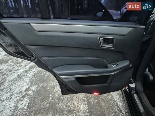 Черный Мерседес Е-Класс, объемом двигателя 2.2 л и пробегом 262 тыс. км за 17300 $, фото 26 на Automoto.ua