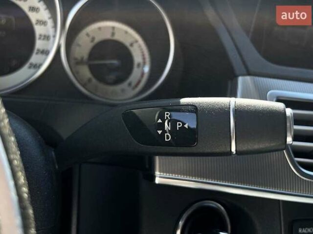 Чорний Мерседес Е-Клас, об'ємом двигуна 2.14 л та пробігом 211 тис. км за 21499 $, фото 21 на Automoto.ua