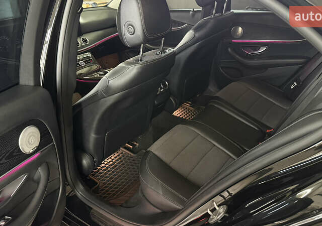 Черный Мерседес Е-Класс, объемом двигателя 1.95 л и пробегом 187 тыс. км за 27900 $, фото 12 на Automoto.ua