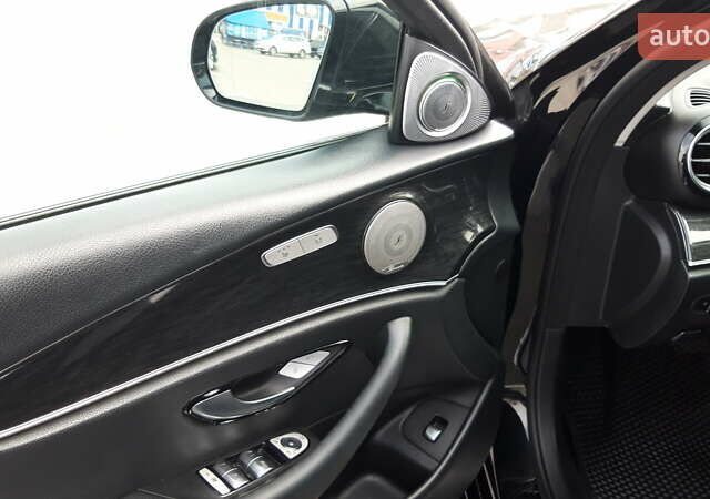 Чорний Мерседес Е-Клас, об'ємом двигуна 1.95 л та пробігом 316 тис. км за 21400 $, фото 10 на Automoto.ua