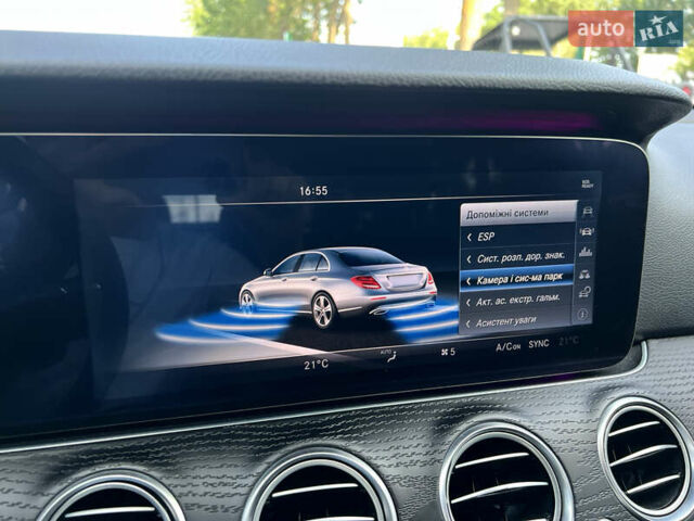 Черный Мерседес Е-Класс, объемом двигателя 2 л и пробегом 186 тыс. км за 28900 $, фото 21 на Automoto.ua