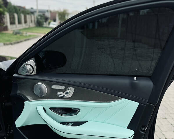 Черный Мерседес Е-Класс, объемом двигателя 3 л и пробегом 133 тыс. км за 40000 $, фото 28 на Automoto.ua