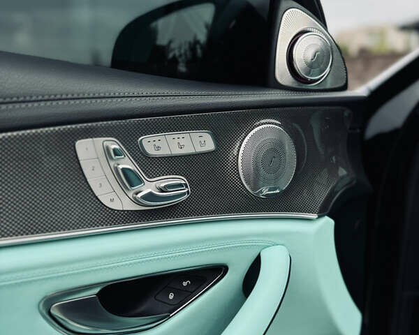 Черный Мерседес Е-Класс, объемом двигателя 3 л и пробегом 133 тыс. км за 40000 $, фото 22 на Automoto.ua