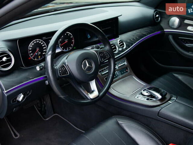 Черный Мерседес Е-Класс, объемом двигателя 2 л и пробегом 184 тыс. км за 26300 $, фото 20 на Automoto.ua