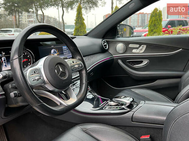 Черный Мерседес Е-Класс, объемом двигателя 1.99 л и пробегом 102 тыс. км за 23300 $, фото 9 на Automoto.ua