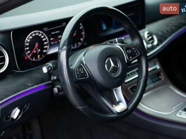 Черный Мерседес Е-Класс, объемом двигателя 2 л и пробегом 184 тыс. км за 26300 $, фото 21 на Automoto.ua