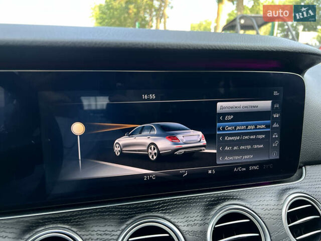 Черный Мерседес Е-Класс, объемом двигателя 2 л и пробегом 186 тыс. км за 28900 $, фото 19 на Automoto.ua