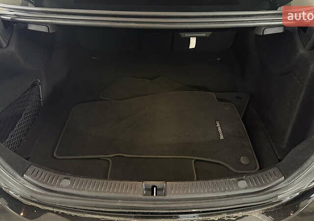 Черный Мерседес Е-Класс, объемом двигателя 1.95 л и пробегом 187 тыс. км за 27900 $, фото 18 на Automoto.ua