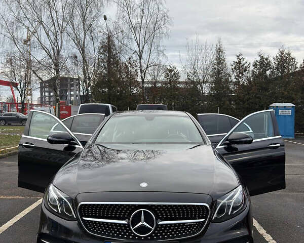 Чорний Мерседес Е-Клас, об'ємом двигуна 1.99 л та пробігом 100 тис. км за 23499 $, фото 12 на Automoto.ua