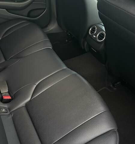 Чорний Мерседес Е-Клас, об'ємом двигуна 1.95 л та пробігом 346 тис. км за 22700 $, фото 5 на Automoto.ua