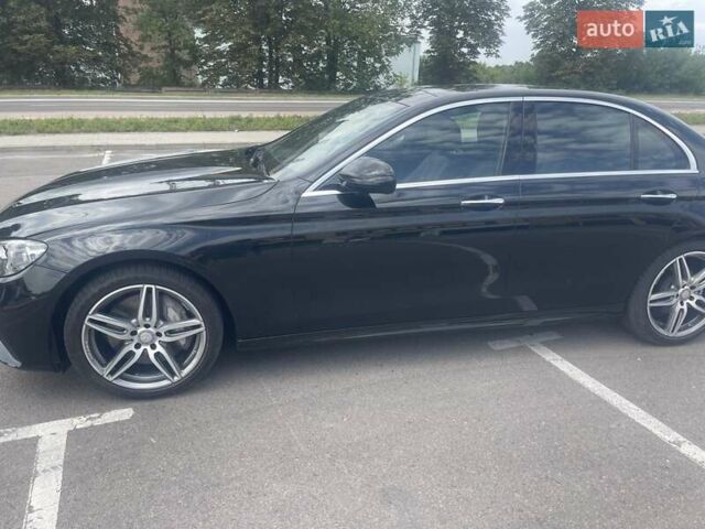 Черный Мерседес Е-Класс, объемом двигателя 1.99 л и пробегом 75 тыс. км за 29000 $, фото 4 на Automoto.ua
