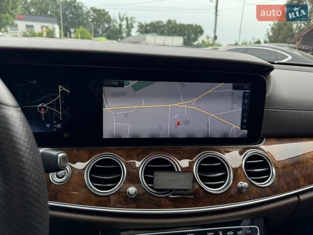 Чорний Мерседес Е-Клас, об'ємом двигуна 2 л та пробігом 144 тис. км за 27900 $, фото 39 на Automoto.ua