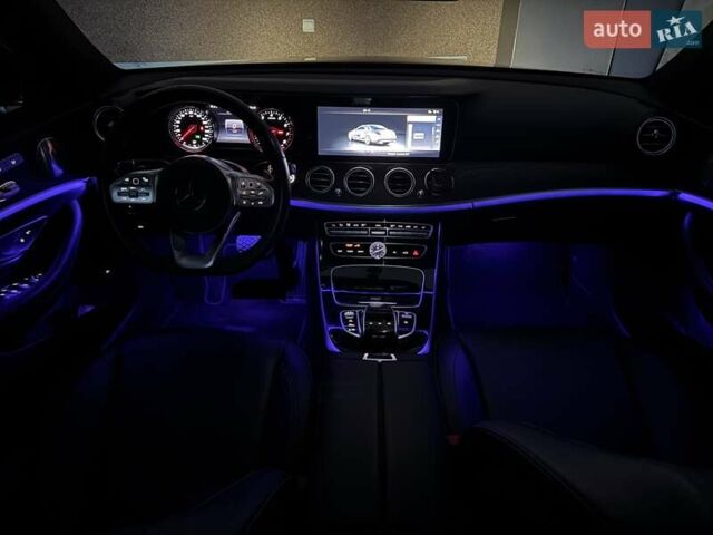 Черный Мерседес Е-Класс, объемом двигателя 1.99 л и пробегом 92 тыс. км за 25800 $, фото 23 на Automoto.ua