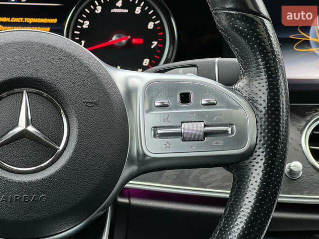 Черный Мерседес Е-Класс, объемом двигателя 1.99 л и пробегом 102 тыс. км за 23300 $, фото 12 на Automoto.ua