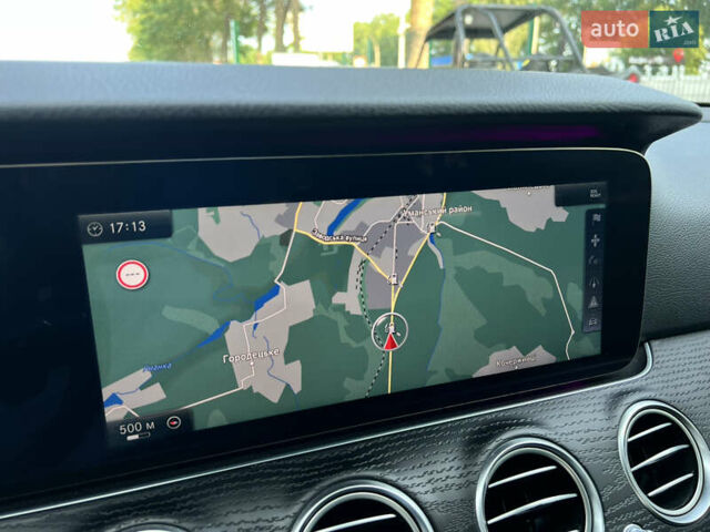 Черный Мерседес Е-Класс, объемом двигателя 2 л и пробегом 186 тыс. км за 28900 $, фото 28 на Automoto.ua