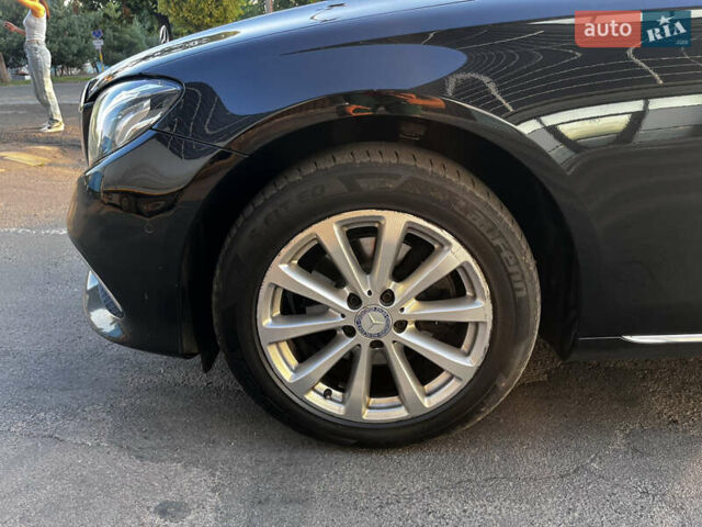 Мерседес Е-Класс 2016 в Луцке на Automoto.ua Черный Мерседес Е-Класс, объемом двигателя 1.95 л и пробегом 182 тыс. км за 26099 $, фото 25 на Automoto.ua