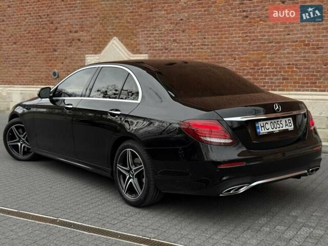 Черный Мерседес Е-Класс, объемом двигателя 1.99 л и пробегом 92 тыс. км за 25800 $, фото 9 на Automoto.ua