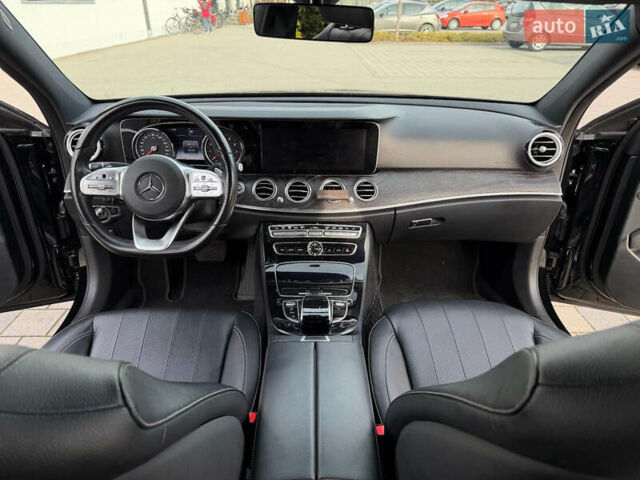 Чорний Мерседес Е-Клас, об'ємом двигуна 1.99 л та пробігом 100 тис. км за 23499 $, фото 29 на Automoto.ua