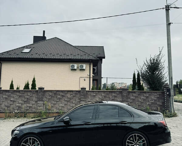 Черный Мерседес Е-Класс, объемом двигателя 3 л и пробегом 133 тыс. км за 40000 $, фото 3 на Automoto.ua