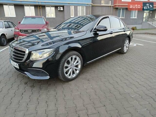Черный Мерседес Е-Класс, объемом двигателя 1.95 л и пробегом 196 тыс. км за 27500 $, фото 1 на Automoto.ua
