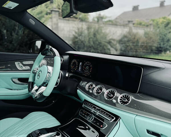 Черный Мерседес Е-Класс, объемом двигателя 3 л и пробегом 133 тыс. км за 40000 $, фото 31 на Automoto.ua