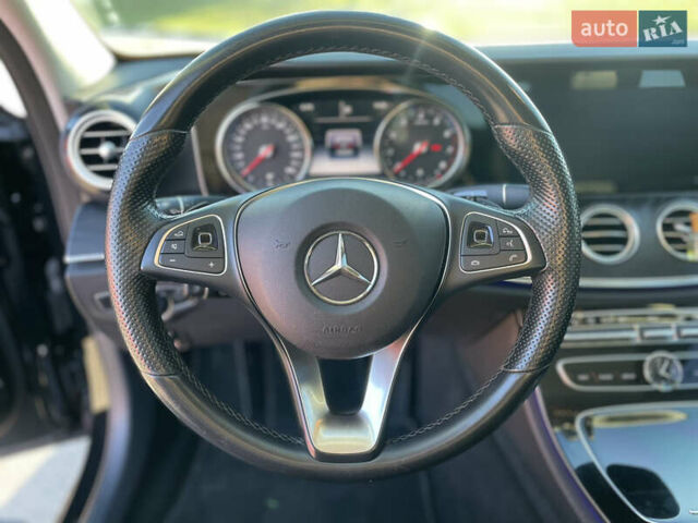 Черный Мерседес Е-Класс, объемом двигателя 1.99 л и пробегом 130 тыс. км за 26500 $, фото 16 на Automoto.ua