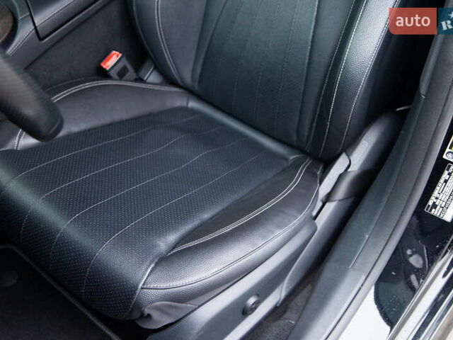 Черный Мерседес Е-Класс, объемом двигателя 2 л и пробегом 184 тыс. км за 26300 $, фото 22 на Automoto.ua