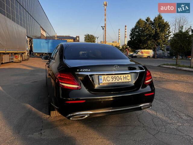 Мерседес Е-Класс 2016 в Луцке на Automoto.ua Черный Мерседес Е-Класс, объемом двигателя 1.95 л и пробегом 182 тыс. км за 26099 $, фото 14 на Automoto.ua
