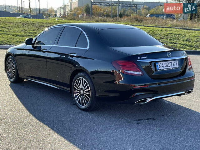 Черный Мерседес Е-Класс, объемом двигателя 1.99 л и пробегом 130 тыс. км за 26500 $, фото 10 на Automoto.ua
