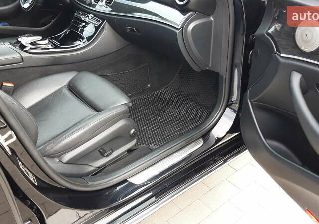 Чорний Мерседес Е-Клас, об'ємом двигуна 1.95 л та пробігом 316 тис. км за 21400 $, фото 15 на Automoto.ua