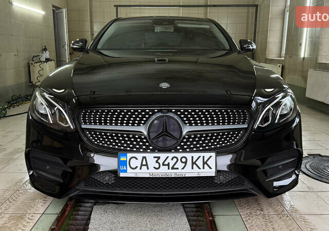 Черный Мерседес Е-Класс, объемом двигателя 1.95 л и пробегом 187 тыс. км за 27900 $, фото 6 на Automoto.ua