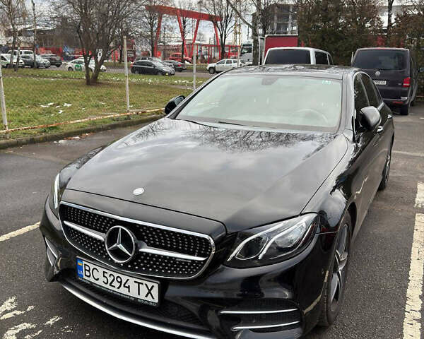 Чорний Мерседес Е-Клас, об'ємом двигуна 1.99 л та пробігом 100 тис. км за 23499 $, фото 2 на Automoto.ua