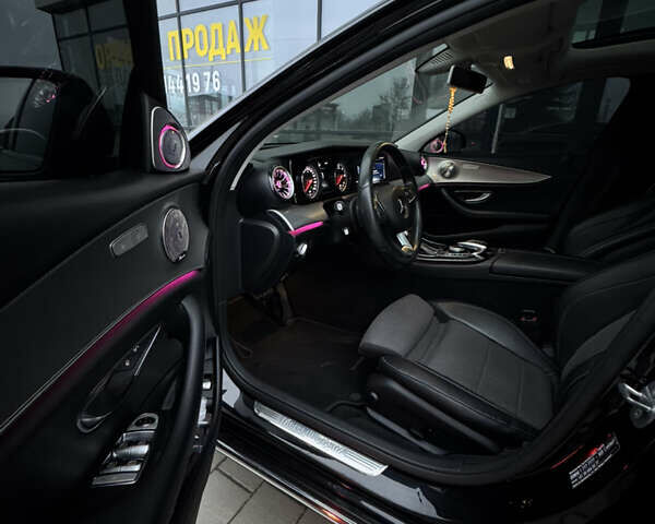 Черный Мерседес Е-Класс, объемом двигателя 1.95 л и пробегом 265 тыс. км за 29000 $, фото 17 на Automoto.ua