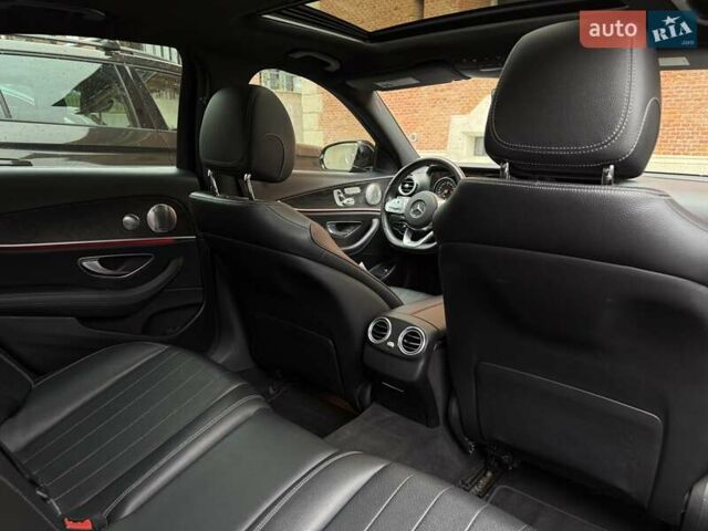 Черный Мерседес Е-Класс, объемом двигателя 1.99 л и пробегом 92 тыс. км за 25800 $, фото 19 на Automoto.ua