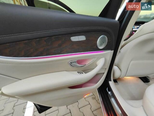 Черный Мерседес Е-Класс, объемом двигателя 1.95 л и пробегом 196 тыс. км за 27500 $, фото 47 на Automoto.ua