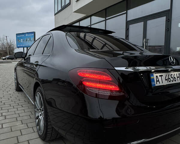Черный Мерседес Е-Класс, объемом двигателя 1.95 л и пробегом 265 тыс. км за 29000 $, фото 7 на Automoto.ua