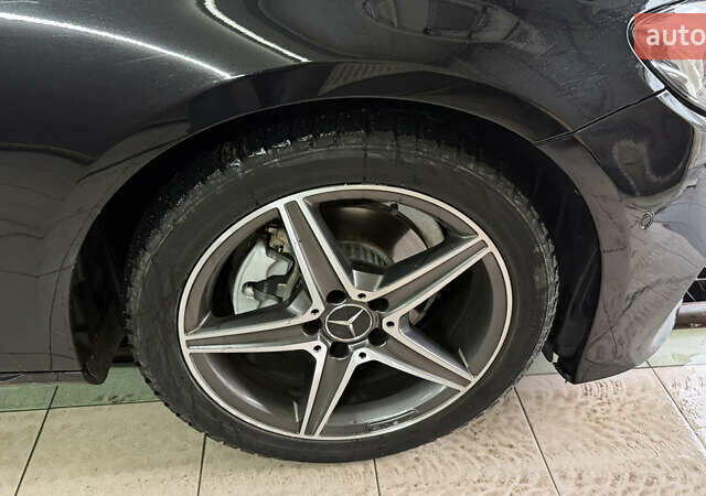 Черный Мерседес Е-Класс, объемом двигателя 1.95 л и пробегом 187 тыс. км за 27900 $, фото 17 на Automoto.ua