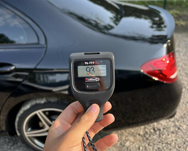 Черный Мерседес Е-Класс, объемом двигателя 2 л и пробегом 186 тыс. км за 28900 $, фото 37 на Automoto.ua