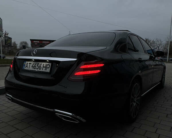 Черный Мерседес Е-Класс, объемом двигателя 1.95 л и пробегом 265 тыс. км за 29000 $, фото 11 на Automoto.ua